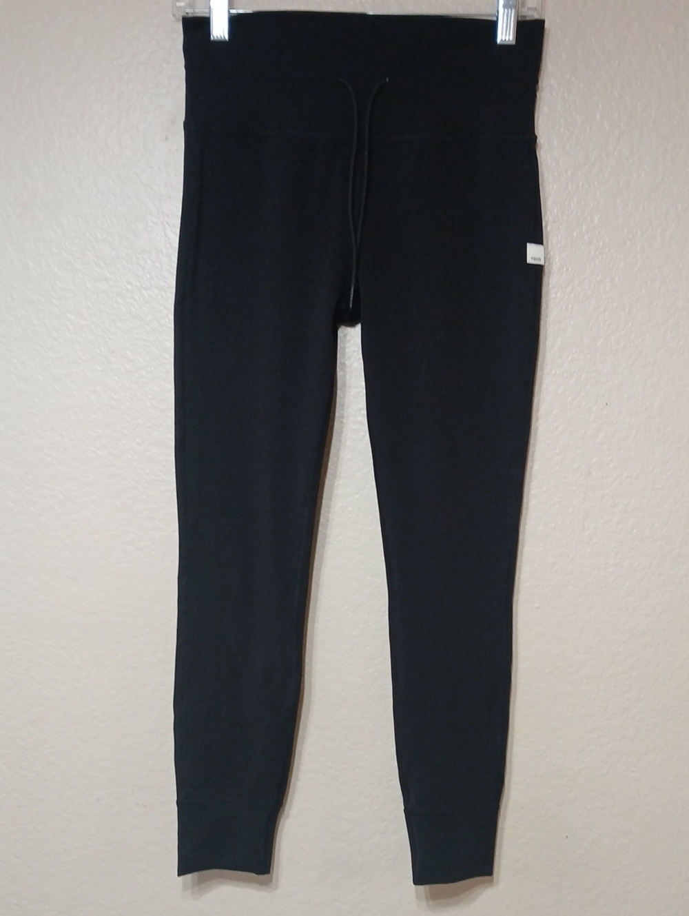 VUORI-- Black Drawstring Leggings